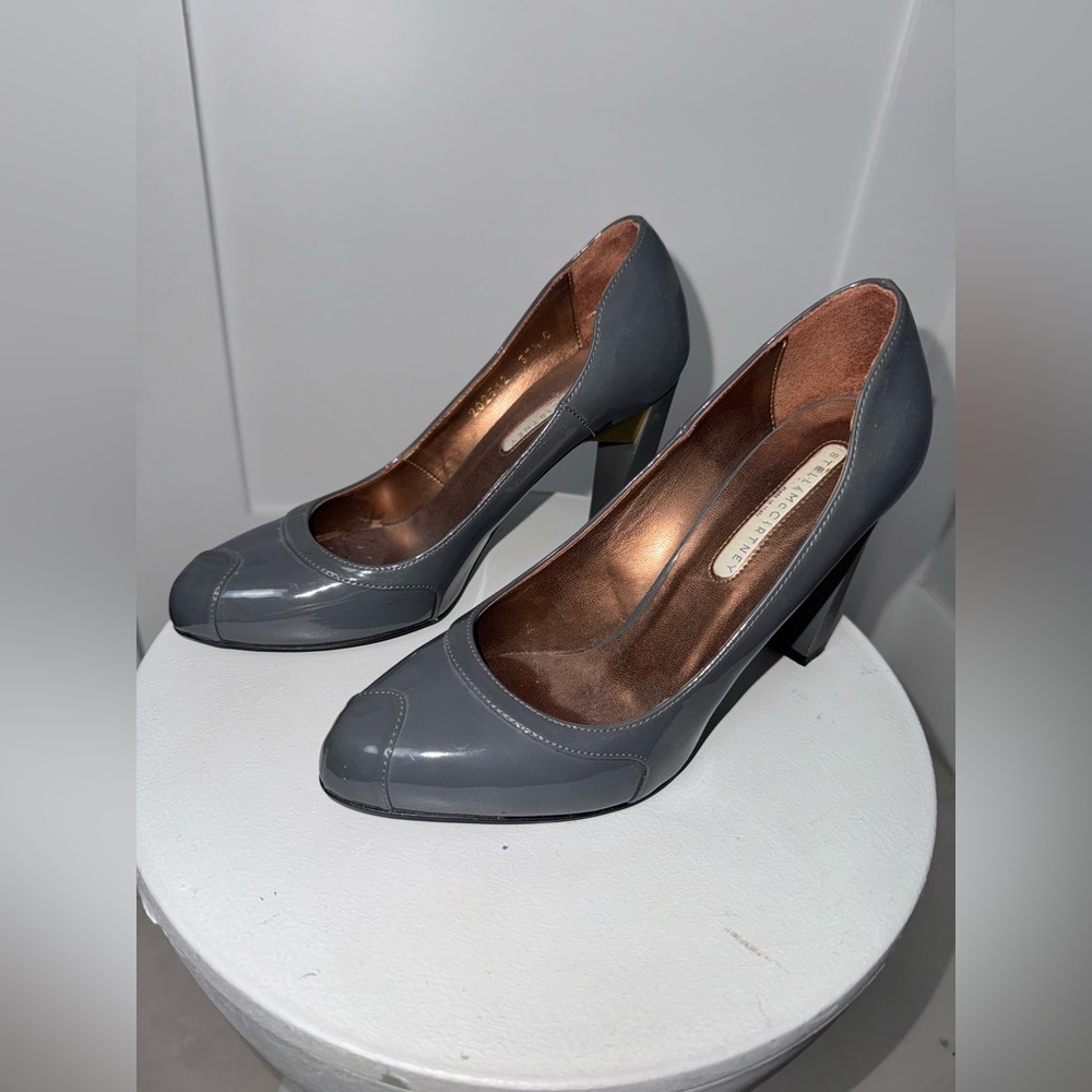 Stella McCartney Patent Leather Grey Pumps/ 7.5 - Picture 3 of 6